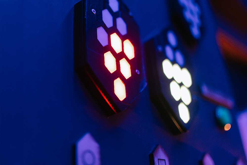 lights on an escape room hint